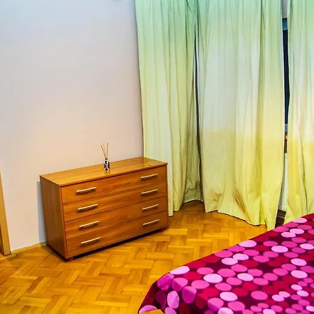 Apartment The Perfect Selfie Old Town Flat *